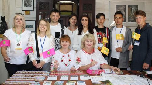 Пересувний туристсько-інформаційний пункт "Харківщина туристична" на фестивалі "Містерії Купала з Варсавою": фоторепортаж.